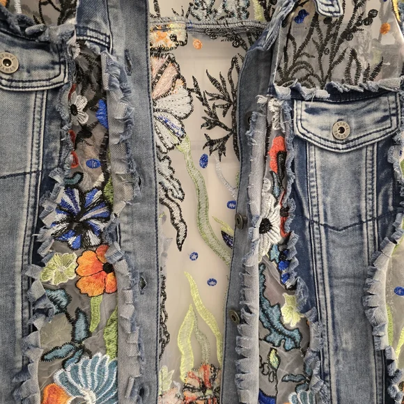 Ethel Clothing Floral Embroidered Jacket - Picture 5 of 5